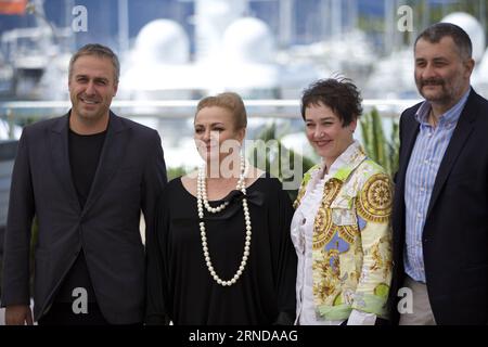 69. Festival de Cannes - Sieranevada Photocall (160512) -- CANNES, May 12, 2016 -- Cast members Mimi Branescu, Dana Dogaru, producer Anca Puiu and director Cristi Puiu(from L to R) pose during a photocall for the film Sieranevada in competition during the 69th Cannes Film Festival in Cannes, France, May 12, 2016. ) FRANCE-CANNES-FILM FESTIVAL-SIERANEVADA-PHOTOCALL JinxYu PUBLICATIONxNOTxINxCHN   69 Festival de Cannes  photo call 160512 Cannes May 12 2016 Cast Members Mimi  Dana  Producer Anca Puiu and Director Cristi Puiu from l to r Pose during a photo call for The Film  in Competition during Stock Photo