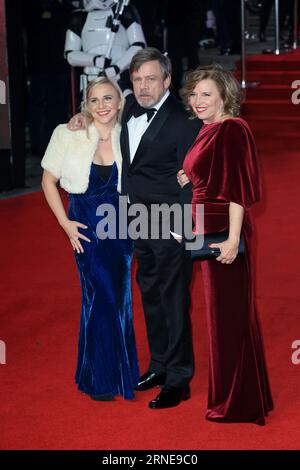 US actor Mark Hamill (C) poses with his wife Marilou York (R) and daughter Chelsea attend the European Premiere of 'Star Wars: The Last Jedi' at Royal Albert Hall  in London, England. Stock Photo