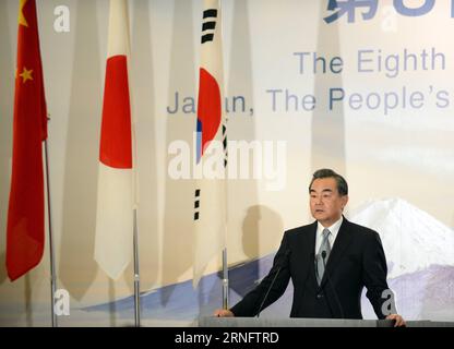 (160824) -- TOKYO, Aug. 24, 2016 -- Chinese Foreign Minister Wang Yi speaks during a joint press conference in Tokyo, Japan, Aug. 24, 2016. The 8th trilateral foreign ministers meeting was held here on Wednesday, with Chinese Foreign Minister Wang Yi, Japanese Foreign Minister Fumio Kishida and South Korean Foreign Minister Yun Byung Se attended. ) JAPAN-TOKYO-8TH TRILATERAL FOREIGN MINISTERS MEETING MaxPing PUBLICATIONxNOTxINxCHN   160824 Tokyo Aug 24 2016 Chinese Foreign Ministers Wang Yi Speaks during a Joint Press Conference in Tokyo Japan Aug 24 2016 The 8th Trilateral Foreign Minister Me Stock Photo