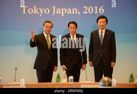 (160824) -- TOKYO, Aug. 24, 2016 -- Chinese Foreign Minister Wang Yi, Japanese Foreign Minister Fumio Kishida and South Korean Foreign Minister Yun Byung-se (from L to R) attend the 8th trilateral foreign ministers meeting in Tokyo, Japan, Aug. 24, 2016. ) JAPAN-TOKYO-8TH TRILATERAL FOREIGN MINISTERS MEETING MaxPing PUBLICATIONxNOTxINxCHN   160824 Tokyo Aug 24 2016 Chinese Foreign Ministers Wang Yi Japanese Foreign Ministers Fumio Kishida and South Korean Foreign Ministers Yun Byung SE from l to r attend The 8th Trilateral Foreign Minister Meeting in Tokyo Japan Aug 24 2016 Japan Tokyo 8th Tri Stock Photo