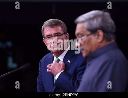 (160829) -- WASHINGTON D.C., Aug. 29, 2016 -- U.S. Secretary of Defense Ash Carter (L) and Indian Defense Minister Manohar Parrikar attend a press conference at the Pentagon in Washington D.C., the United States, Aug. 29, 2016. The United States and India on Monday signed a logistics agreement that will enable their military forces to use each other s bases for repair and replenishment of supplies. ) U.S.-WASHINGTON-INDIA-DEFENSE-DIPLOMACY YinxBogu PUBLICATIONxNOTxINxCHN   160829 Washington D C Aug 29 2016 U S Secretary of Defense Ash Carter l and Indian Defense Ministers Manohar Parrikar atte Stock Photo