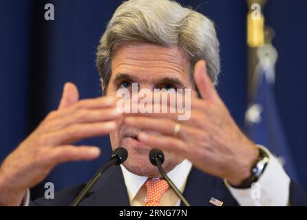 (160910) -- GENEVA, Sept. 10, 2016 -- U.S. Secretary of State John Kerry attends a joint press conference in Geneva, Switzerland, Sept. 10, 2016. U.S. Secretary of State John Kerry and Russian Foreign Minister Sergey Lavrov reached on Saturday a landmark agreement which would see both countries greatly enhance cooperation in a bid to end the five-year-old Syrian conflict. ) (djj) SWITZERLAND-GENEVA-SYRIAN CONFLICT-AGREEMENT XuxJinquan PUBLICATIONxNOTxINxCHN   160910 Geneva Sept 10 2016 U S Secretary of State John Kerry Attends a Joint Press Conference in Geneva Switzerland Sept 10 2016 U S Sec Stock Photo
