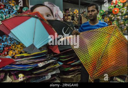 Shop keeper - Kolkata (Calcutta), India, 1950s Stock Photo - Alamy