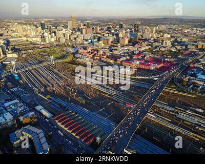 (170421) -- JOHANNESBURG, April 21, 2017 -- Photo taken on April 20, 2017 shows an aerial view of Johannesburg Town, South Africa. The City of Johannesburg Local Municipality is situated in the northeastern part of South Africa with a population of around 4 million. Being the largest city and economic center of South Africa, it has a reputation for its man-made forest of about 10 million trees. ) (gl) SOUTH AFRICA-JOHANNESBURG-AERIAL VIEW ZhaixJianlan PUBLICATIONxNOTxINxCHN   Johannesburg April 21 2017 Photo Taken ON April 20 2017 Shows to Aerial View of Johannesburg Town South Africa The City Stock Photo