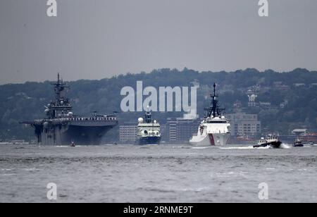 (170524) -- NEW YORK, May 24, 2017 -- Ships are seen during the fleet parade on waters in New York, the United States, on May 24, 2017. The 29th New York Fleet Week kicked off here on Wednesday with the fleet parade. ) U.S.-NEW YORK-FLEET WEEK-PARADE WangxYing PUBLICATIONxNOTxINxCHN   New York May 24 2017 Ships are Lakes during The Fleet Parade ON Waters in New York The United States ON May 24 2017 The 29th New York Fleet Week kicked off Here ON Wednesday With The Fleet Parade U S New York Fleet Week Parade WangxYing PUBLICATIONxNOTxINxCHN Stock Photo