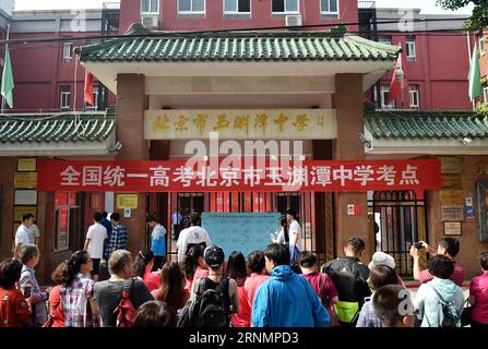 Keksalar qollarini silkitadilar Porno mushuk Saratov