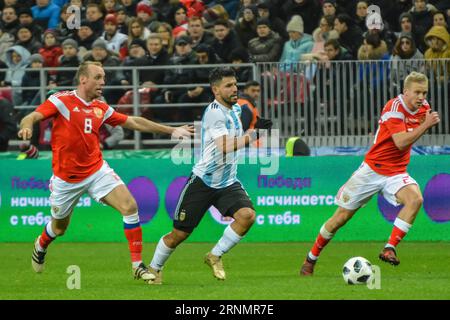 Moscow, Russia, November 11,2022: Bardahl XTS 5W40 Engine Oil Stock Photo -  Alamy