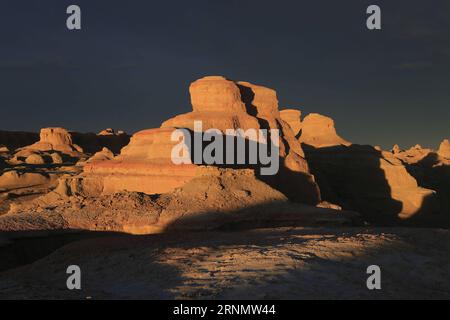 (170612) -- KARAMAY, June 12, 2017 -- Photo taken on June 11, 2017 shows the scenery of the ghost city after rain in Urho District of Karamay City, northwest China s Xinjiang Uygur Autonomous Region. The Urho District is named after ghost city due to its Yardang landform which looks like monsters. ) (yxb) CHINA-XINJIANG-SCENERY-GHOST CITY(CN) ZhangxXi an PUBLICATIONxNOTxINxCHN   Karamay June 12 2017 Photo Taken ON June 11 2017 Shows The scenery of The Ghost City After Rain in Urho District of Karamay City Northwest China S Xinjiang Uygur Autonomous Region The Urho District IS Named After Ghost Stock Photo