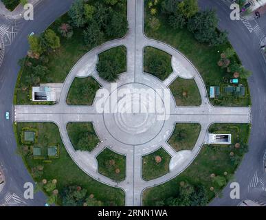 (170620) -- BEIJING, June 20, 2017 -- Aerial photo taken on June 13, 2017 shows the Zhongshan Square in Dalian, northeast China s Liaoning Province. Dalian is one of the host cities of the Summer Davos meeting. ) (zkr) CHINA-DALIAN-AERIAL VIEW (CN) LixGang PUBLICATIONxNOTxINxCHN   Beijing June 20 2017 Aerial Photo Taken ON June 13 2017 Shows The Zhong Shan Square in Dalian Northeast China S Liaoning Province Dalian IS One of The Host CITIES of The Summer Davos Meeting CCR China Dalian Aerial View CN LixGang PUBLICATIONxNOTxINxCHN Stock Photo