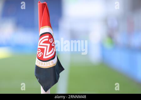 Wiesbaden, Germany. 02nd Sep, 2023. Soccer: 2nd Bundesliga, Matchday 5, SV Wehen Wiesbaden - FC Schalke 04 at BRITA Arena. Corner flag with the symbol of SV Wehen Wiesbaden. Credit: Jürgen Kessler/dpa - IMPORTANT NOTE: In accordance with the requirements of the DFL Deutsche Fußball Liga and the DFB Deutscher Fußball-Bund, it is prohibited to use or have used photographs taken in the stadium and/or of the match in the form of sequence pictures and/or video-like photo series./dpa/Alamy Live News Stock Photo