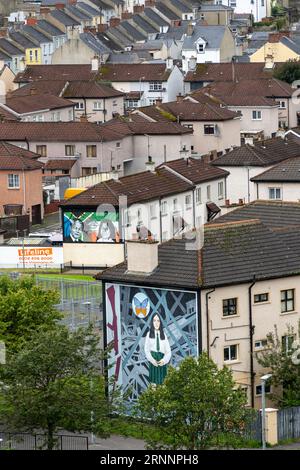 The Irish Republican area of Bogside, Derry - Londonderry, northern Ireland, including People's Gallery Bogside Artists murals near Free Derry Corner Stock Photo