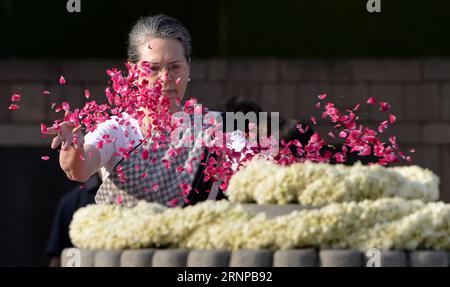 (170820) -- NEW DELHI, August 20, 2017 -- India Congress President Sonia Gandhi pays tribute to former Indian Prime Minister and her husband Rajiv Gandhi on his birth anniversary at Veer Bhumi (the Land of the Brave) in New Delhi, India, on Aug. 20, 2017. )(zf) INDIA-NEW DELHI-RAJIV GANDHI BIRTH ANNIVERSARY-MEMORIAL CEREMONY ParthaxSarkar PUBLICATIONxNOTxINxCHN   New Delhi August 20 2017 India Congress President Sonia Gandhi Pays Tribute to Former Indian Prime Ministers and her Husband Rajiv Gandhi ON His Birth Anniversary AT Veer Bhumi The Country of The brave in New Delhi India ON Aug 20 201 Stock Photo