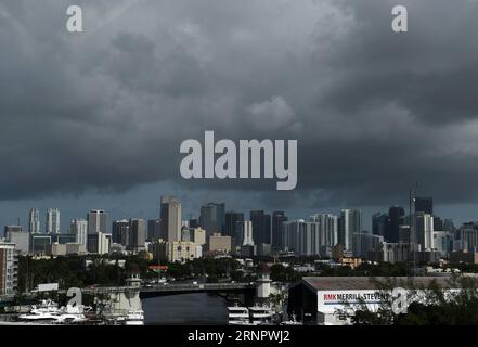 (170909) -- MIAMI, Sept. 9, 2017 -- Dark clouds are seen as hurricane Irma approaches in Miami of Florida, the United States, Sept. 8, 2017. The U.S. National Hurricane Center said Friday evening that hurricane Irma has strengthened to category five. ) U.S.-MIAMI-HURRICANE IRMA-APPROACH YinxBogu PUBLICATIONxNOTxINxCHN Stock Photo