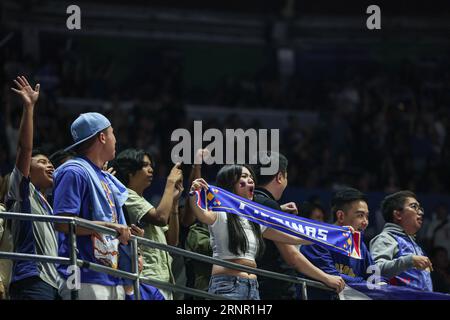 Manila, Philippines. 2nd Sep, 2023. Fans of the Philippines cheer during the classification round 17-32 match between the Philippines and China at the 2023 FIBA World Cup in Manila, the Philippines, Sept. 2, 2023. Credit: Wu Zhuang/Xinhua/Alamy Live News Stock Photo