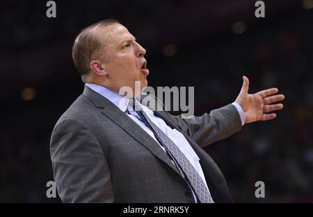 (171005) -- SHENZHEN, Oct. 5, 2017 -- Tom Thibodeau, head coach of Timberwolves reacts during the NBA preseason basketball game between Golden State Warriors and Minnesota Timberwolves in Shenzhen City of south China s Guangdong Province, Oct. 5, 2017. Minnesota Timberwolves won 111-97.)(wll) (SP)CHINA-SHENZHEN-BASKETBALL-NBA -WARRIORS VS TIMBERWOLVES(CN) XiaxYifang PUBLICATIONxNOTxINxCHN Stock Photo