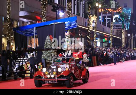 (171127) -- LOS ANGELES, Nov. 27, 2017 -- People participate in the 86th annual Hollywood Christmas Parade in Los Angeles, the United States, Nov. 26, 2017. ) (psw) U.S.-LOS ANGELES-HOLLYWOOD CHRISTMAS PARADE LixYing PUBLICATIONxNOTxINxCHN Stock Photo