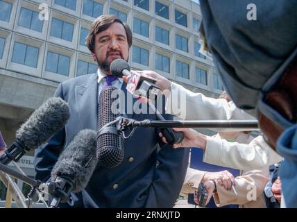 U.S Secretary of Energy Bill Richardson, center, sporting a new beard, speaks to the media about allegations concerning radiation leaks at the Paducah Gaseous Diffusion Plant outside the Energy Department, August 10, 1999 in Washington, D.C. Stock Photo
