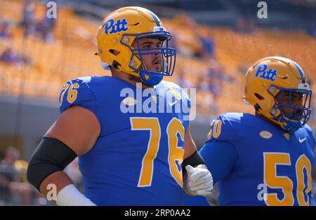 Pittsburgh, PA, USA. 2nd Sep, 2023. Matt Goncalves #76 during the Pitt Panthers vs Wofford Terriers in Pittsburgh, PA. Jason Pohuski/CSM/Alamy Live News Stock Photo