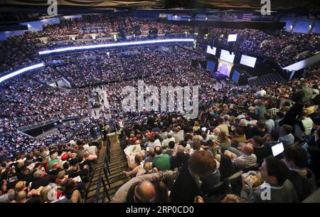 (180505) -- OMAHA (U.S.), May 5, 2018 -- Participants wait for the start of the Berkshire Hathaway s annual shareholders meeting in Omaha, Nebraska, the United States, on May 5, 2018. Berkshire Hathaway held its 2018 shareholders meeting on Saturday, attended by tens of thousands of people from all over the world. ) U.S.-OMAHA-BERKSHIRE HATHAWAY-ANNUAL SHAREHOLDERS MEETING WangxYing PUBLICATIONxNOTxINxCHN Stock Photo