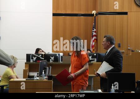 (180615) -- PHOENIX, June 15, 2018 -- Holly Davis (2nd R) appears with her lawyer at the Superior Court of Arizona in Maricopa County in Phoenix, Arizona, the United States, June 15, 2018. American woman Holly Davis was sentenced to 25 years in prison on Friday in a court in the western U.S. state of Arizona for the murder of Jiang Yue, a 19-year-old Chinese exchange student attending Arizona State University, after a rear-end collision in 2016. ) U.S.-ARIZONA-CHINESE STUDENT-MURDER-TRIAL GaoxShan PUBLICATIONxNOTxINxCHN Stock Photo