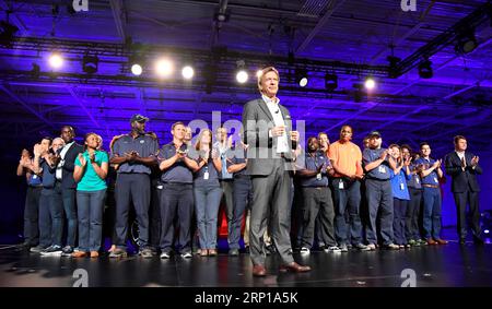 (180621) -- CHARLESTON, June 21, 2018 -- Volvo Cars President and CEO Hakan Samuelsson (front) speaks during the opening ceremony of Volvo Cars new plant in Charleston, South Carolina, the United States, June 20, 2018. Auto manufacturing giant Volvo Cars opened its first North American plant here Wednesday. ) (jmmn) U.S.-CHARLESTON-VOLVO-PLANT YangxChenglin PUBLICATIONxNOTxINxCHN Stock Photo