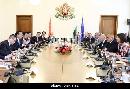 (180706) -- SOFIA, July 6, 2018 -- Chinese Premier Li Keqiang holds talks with Bulgarian Prime Minister Boyko Borissov in Sofia, Bulgaria, July 6, 2018. )(mcg) BULGARIA-SOFIA-LI KEQIANG-BORISSOV-TALKS DingxHaitao PUBLICATIONxNOTxINxCHN Stock Photo