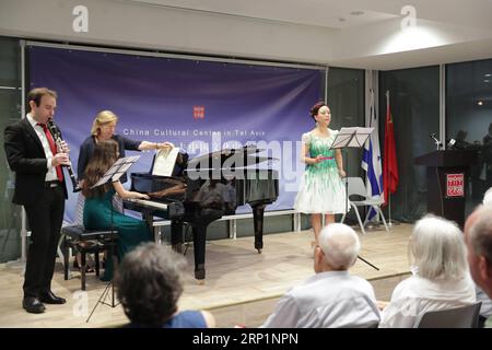 (180716) -- TEL AVIV, July 16, 2018 -- Chinese soprano Zhao Yunhong (R, Rear) performs during a summer concert at the China Cultural Center in Tel Aviv, Israel, on July 16, 2018. ) ISRAEL-TEL AVIV-CHINA CULTURAL CENTER-CONCERT GuoxYu PUBLICATIONxNOTxINxCHN Stock Photo