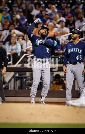 Sep 02, 2023; New York City, New York, USA; Seattle Mariners DH Teoscar Hernandez (35) hits a single to right field scoring a run against the New York Mets at Citi Field. (Ariel Fox/Image of Sport) Stock Photo