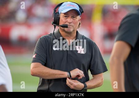 Houston, TX, USA. 2nd Sep, 2023. Houston Cougars head coach Dana Holgorsen during a game between the UTSA Roadrunners and the Houston Cougars in Houston, TX. Trask Smith/CSM/Alamy Live News Stock Photo