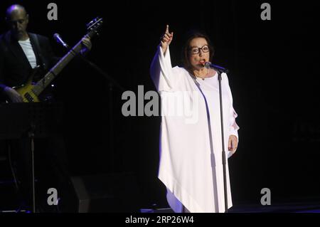 (180822) -- BYBLOS, Aug. 22, 2018 -- Greek singer Nana Mouskouri performs during the Byblos Festival in Lebanon s northern city Byblos on Aug. 21, 2018. ) (zxj) LEBANON-BYBLOS-FESTIVAL BilalxJawich PUBLICATIONxNOTxINxCHN Stock Photo