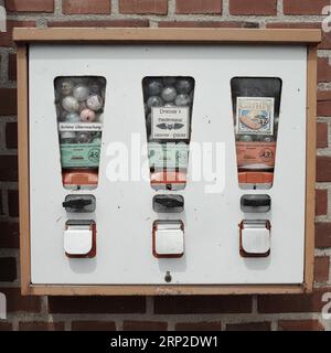 Old chewing gum machine, vintage, North Rhine-Westphalia, Germany Stock Photo