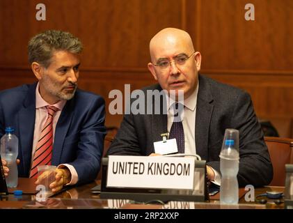 (180914)-- GENEVA, Sept. 14, 2018 -- UK Special Envoy to Syria Martin Longden (R) attends a meeting, during the consultations on Syria, at the European headquarters of the United Nations in Geneva, Switzerland, Sept. 14, 2018. Representatives from Egypt, France, Germany, Jordan, Saudi Arabia, the United Kingdom and the United States, met with the UN Special Envoy of the Secretary-General for Syria on discussion situation in Syria on Friday. POOL/) SWITZERLAND-GENEVA-UN-SYRIA CONSULTATIONS XuxJinquan PUBLICATIONxNOTxINxCHN Stock Photo