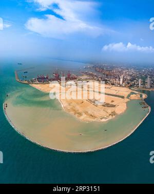 (180916) -- BEIJING, Sept. 16, 2018 -- The Colombo Port City is seen under construction in Colombo, Sri Lanka, April 22, 2018. (hy) Xinhua Headlines: Five years on, Belt and Road projects change the lives of many ZhuxRuiqing PUBLICATIONxNOTxINxCHN Stock Photo