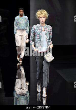 (180923) -- MILAN, Sept. 23, 2018 () -- Models walk the runway at the Giorgio Armani fashion show during Milan Fashion Week Spring/Summer 2019 in Milan, Italy, on Sept. 23, 2018. () ITALY-MILAN-FASHION WEEK-GIORGIO ARMANI Xinhua PUBLICATIONxNOTxINxCHN Stock Photo