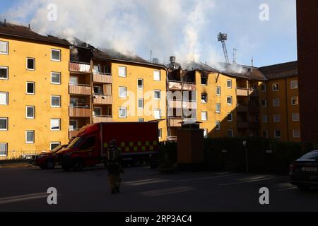 A suspected detonation has occurred in an apartment building in Norrköping early on Sunday morning. A fire has spread to the attic and caused the roof to collapse. At least 150 people are said to have been evacuated from their homes. Stock Photo