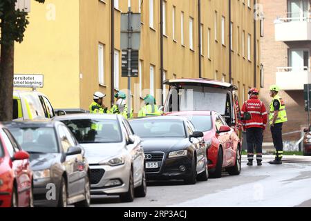 A suspected detonation has occurred in an apartment building in Norrköping early on Sunday morning. A fire has spread to the attic and caused the roof to collapse. At least 150 people are said to have been evacuated from their homes. Stock Photo