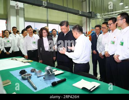 (181022) -- ZHUHAI, Oct. 22, 2018 -- Chinese President Xi Jinping, also general secretary of the Communist Party of China Central Committee and chairman of the Central Military Commission, visits Gree Electric Appliances in Zhuhai, south China s Guangdong Province, Oct. 22, 2018. Xi made an inspection tour in Zhuhai on Monday. ) (zyd) CHINA-GUANGDONG-ZHUHAI-XI JINPING-INSPECTION (CN) XiexHuanchi PUBLICATIONxNOTxINxCHN Stock Photo