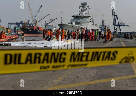 (181029) -- JAKARTA, Oct. 29, 2018 -- Search and Rescue officers collect the debris and passengers personal items of the Lion Air JT610 that crashed into the sea off Karawang of West Java province in the base of Search and Rescue at the Tanjung Priok port, Jakarta, Oct. 29, 2018. Indonesia s national Search and Rescue Agency said on Monday that all the 189 people onboard a Lion Air plane that crashed into the sea off western Indonesia may have died. ) (lrz) INDONESIA-JAKARTA-LION AIR-CRASH VerixSanovri PUBLICATIONxNOTxINxCHN Stock Photo