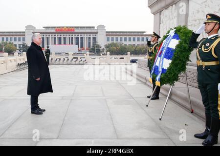 (181108) -- BEIJING, Nov. 8, 2018 -- Cuban President Miguel Diaz-Canel lays a wreath at the Monument to the People s Heroes at the Tian anmen Square in Beijing, capital of China, Nov. 8, 2018. ) (clq) CHINA-BEIJING-CUBAN PRESIDENT-MONUMENT-TRIBUTE (CN) LiuxBin PUBLICATIONxNOTxINxCHN Stock Photo