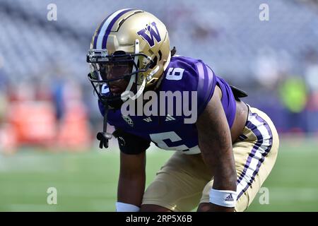 Seattle, WA, USA. 02nd Sep, 2023. Washington Huskies cornerback Davon Banks (6) lines up during warmups before the NCAA football game between the Boise State Broncos and Washington Huskies at Husky Stadium in Seattle, WA. Washington defeated Boise State 56-19. Steve Faber/CSM/Alamy Live News Stock Photo