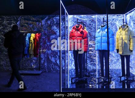 (190108) -- FLORENCE (ITALY), Jan. 8, 2019 -- A man visits the 95th Pitti Immagine Uomo exhibition in Florence, Italy, Jan. 8, 2019. The exhibition, one of the world s most important platforms for men s clothing and accessory collections, is held here from Jan. 8 to 11. ) ITALY-FLORENCE-MEN S CLOTHING AND ACCESSORY-EXHIBITION ChengxTingting PUBLICATIONxNOTxINxCHN Stock Photo