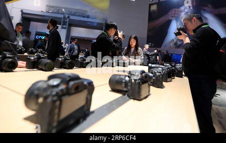 (190109) -- LAS VEGAS, Jan. 9, 2019 (Xinhua) -- People visit Nikon s booth during the Consumer Electronics Show (CES) in Las Vegas, the United States, Jan. 8, 2019. The annual CES kicked off Tuesday in Las Vegas. (Xinhua/Li Ying) U.S.-LAS VEGAS-CES-KICK OFF PUBLICATIONxNOTxINxCHN Stock Photo