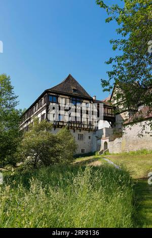 Kapf'sche Bau, Kapffscher Bau, half-timbering, facade, cloaca in the middle, monastery wall, Bebenhausen Palace, historic building, architecture Stock Photo