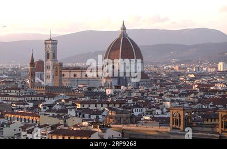 (190321) -- BEIJING, March 21, 2019 (Xinhua) -- Photo taken on March 8, 2019 shows the city view of Florence, Italy. (Xinhua/Cheng Tingting) XINHUA PHOTOS OF THE DAY PUBLICATIONxNOTxINxCHN Stock Photo