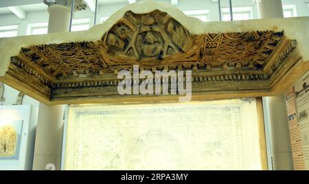 (190424) -- SYRIA, April 24, 2019 -- A 3D-printed ceiling of a worship area of the Bel Temple of Palmyra is showcased in the Damascus National Museum in Damascus, Syria, on April 23, 2019. Italian artists replicated the part of the ceiling that was produced as a gift to the national museum. The original part of the ceiling was destroyed along with the entire Bel Temple by the Islamic State (IS) group during its invasion of the ancient oasis city of Palmyra in 2014. ) SYRIA-DAMASCUS-ARCHEOLOGY-CEILING AmmarxSafarjalani PUBLICATIONxNOTxINxCHN Stock Photo
