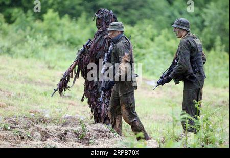 (190529) -- SLUNJ (CROATIA), May 29, 2019 -- Croatian soldiers participate in the military exercise Immediate Response 2019 to mark the 10th anniversary of Croatia s NATO membership in Slunj, Croatia, May 29, 2019. ) CROATIA-SLUNJ-MILITARY EXERCISE KristinaxStedulxFabac PUBLICATIONxNOTxINxCHN Stock Photo