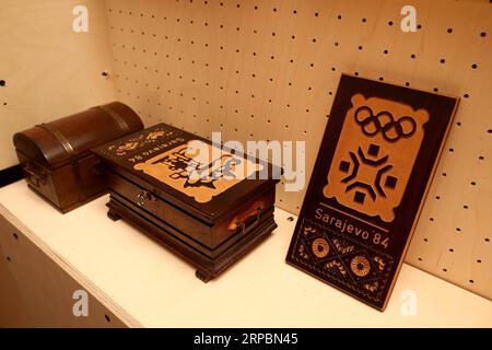 (190612) -- KONJIC, June 12, 2019 -- Photo taken on June 12, 2019 shows woodcarving souvenirs at the Museum of Woodcarving in Konjic, Bosnia and Herzegovina. A Museum focusing on the history of woodcarving was opened on Wednesday in Konjic, a city about 60 kilometers southwest from the capital Sarajevo. The Konjic woodcarving craft was inscribed on the UNESCO s Representative List of the Intangible Cultural Heritage of Humanity in 2017. ) BOSNIA AND HERZEGOVINA-KONJIC-WOODCARVING MUSEUM NedimxGrabovica PUBLICATIONxNOTxINxCHN Stock Photo