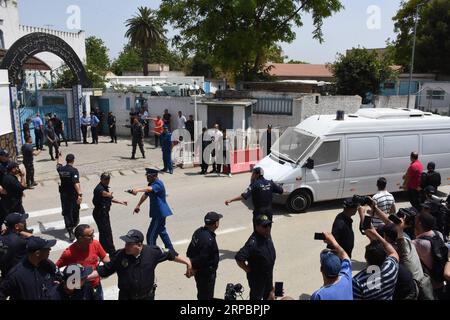 (190613) -- ALGIERS, June 13, 2019 () -- A van carrying former Algerian Prime Minister Abdelmalek Sellal arrives at El Harrach prison in Algiers, Algeria, on June 13, 2019. The Algerian Supreme Court on Thursday held former Prime Minister Abdelmalek Sellal in custody over charges of corruption, state-run ENTV reported. () ALGERIA-ALGIERS-FORMER PM-SUSPECTED CORRUPTION Xinhua PUBLICATIONxNOTxINxCHN Stock Photo