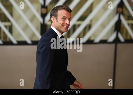 (190620) -- BRUSSELS, June 20, 2019 (Xinhua) -- French President Emmanuel Macron arrives for the EU summer summit in Brussels, Belgium, June 20, 2019. (Xinhua/Zhang Cheng) BELGIUM-BRUSSELS-EU-SUMMER SUMMIT PUBLICATIONxNOTxINxCHN Stock Photo