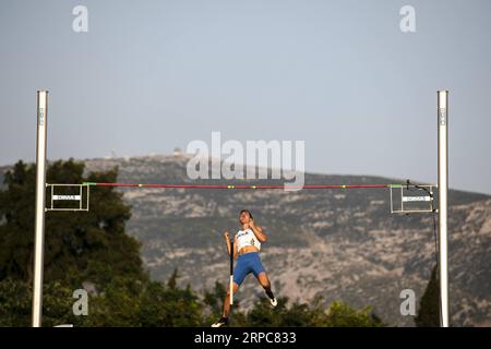 (190627) -- BEIJING, June 27, 2019 -- Sondre Guttormsen of Norway competes during 7th annual Athens Street Pole Vault men s contest in Athens, Greece, on June 25, 2019. ) XINHUA PHOTOS OF THE DAY LEFTERISxPARTSALIS PUBLICATIONxNOTxINxCHN Stock Photo